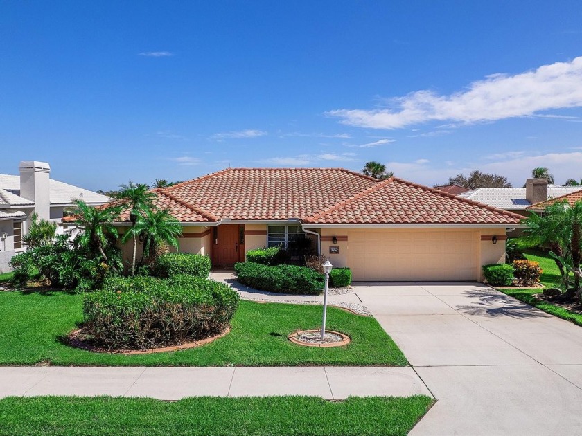 New listing, no storm damage! Motivated seller for this fine - Beach Home for sale in Venice, Florida on Beachhouse.com