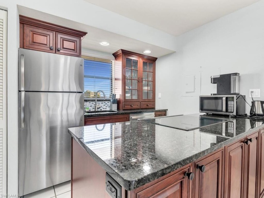 Don't miss this updated 1 bed 1 bath Anglers Cove condo with - Beach Condo for sale in Marco Island, Florida on Beachhouse.com
