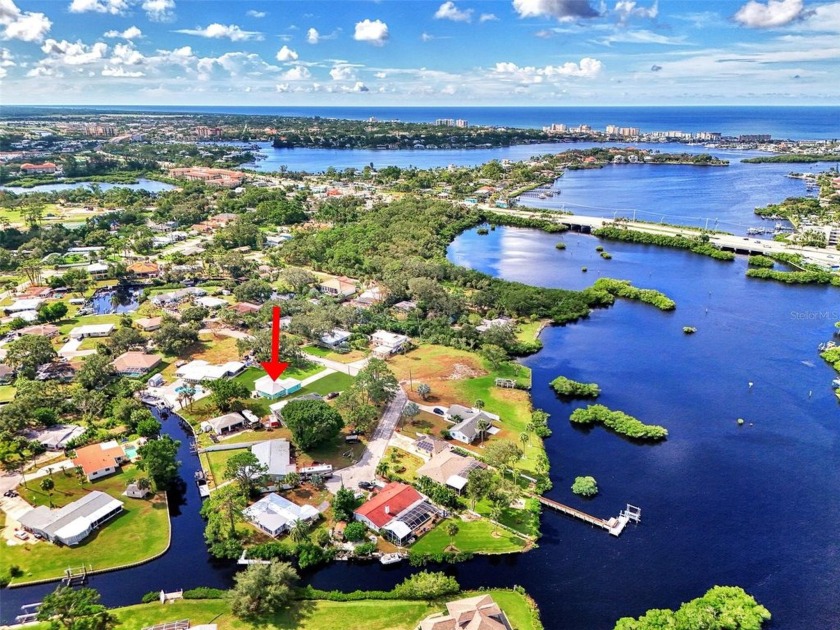 NO FLOODING OR WIND DAMAGE FROM RECENT HURRICANE TO THIS - Beach Home for sale in Nokomis, Florida on Beachhouse.com