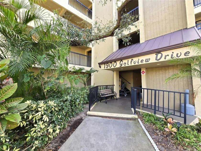 This beautifully updated well appointed two-bedroom condo offers - Beach Condo for sale in Tarpon Springs, Florida on Beachhouse.com