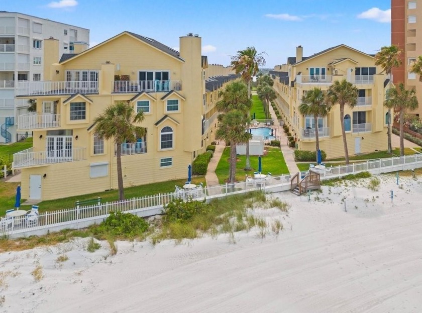 Experience the ultimate Florida Dream at Sunset Reef on the - Beach Townhome/Townhouse for sale in Redington Shores, Florida on Beachhouse.com