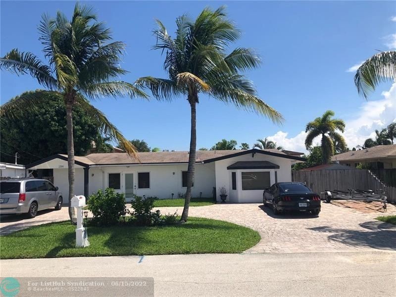 Absolutely breathtaking single-family 5 bedrooms and four full - Beach Home for sale in Pompano Beach, Florida on Beachhouse.com