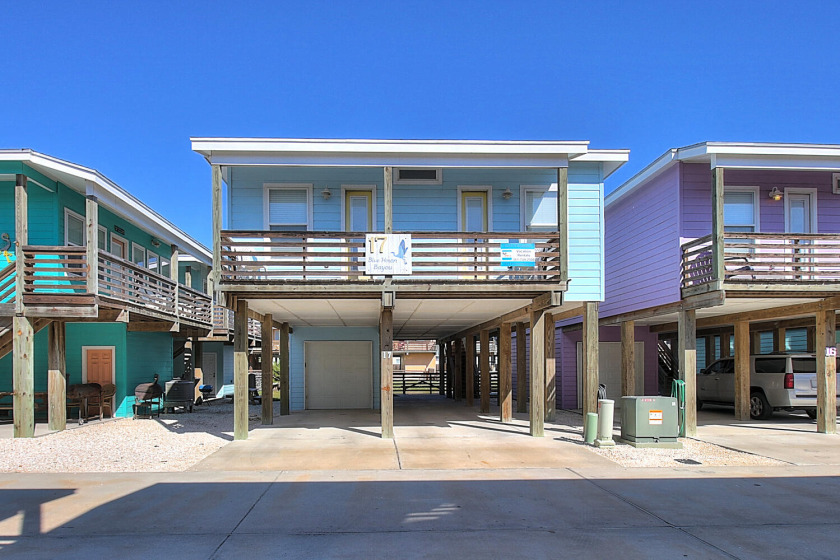 Spectacular home with just a short drive to the beach - Beach Vacation Rentals in Port Aransas, Texas on Beachhouse.com