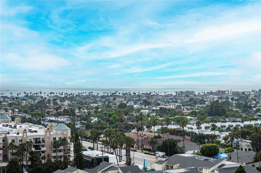 This exquisite two-story penthouse atop the iconic Marina City - Beach Condo for sale in Marina Del Rey, California on Beachhouse.com