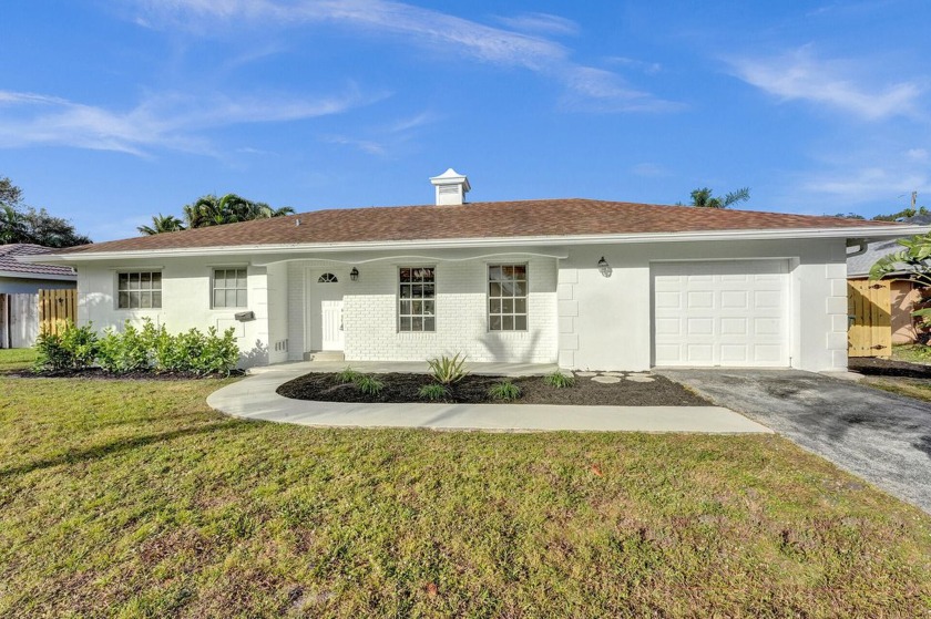 Recently Painted, Absolutely Gorgeous - East Boca Raton 3 - Beach Home for sale in Boca Raton, Florida on Beachhouse.com