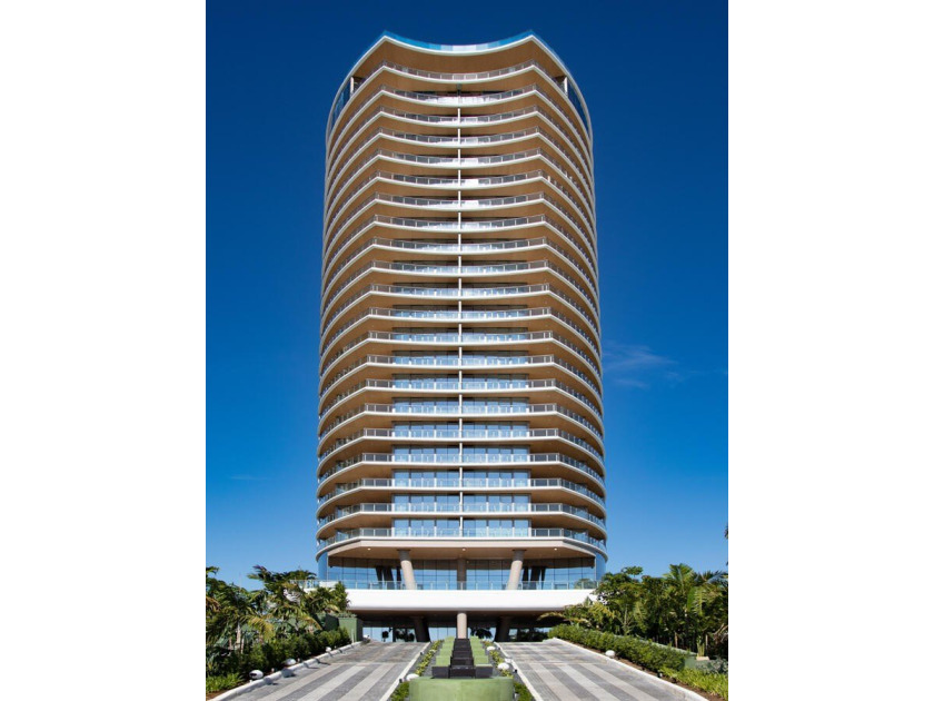 One-of-a-kind custom floor plan, move-in ready 3-bedroom - Beach Condo for sale in West Palm Beach, Florida on Beachhouse.com