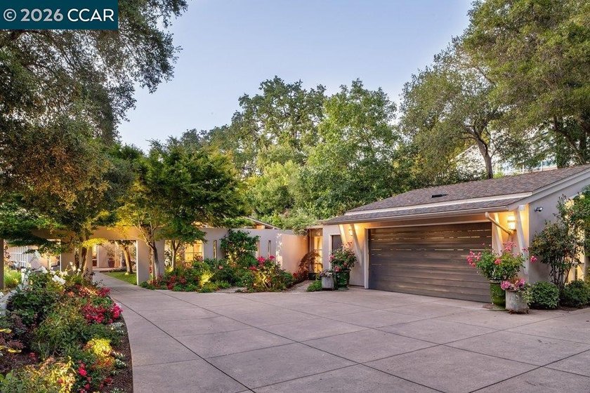 Set behind a gated entry, this property offers privacy and - Beach Home for sale in Orinda, California on Beachhouse.com