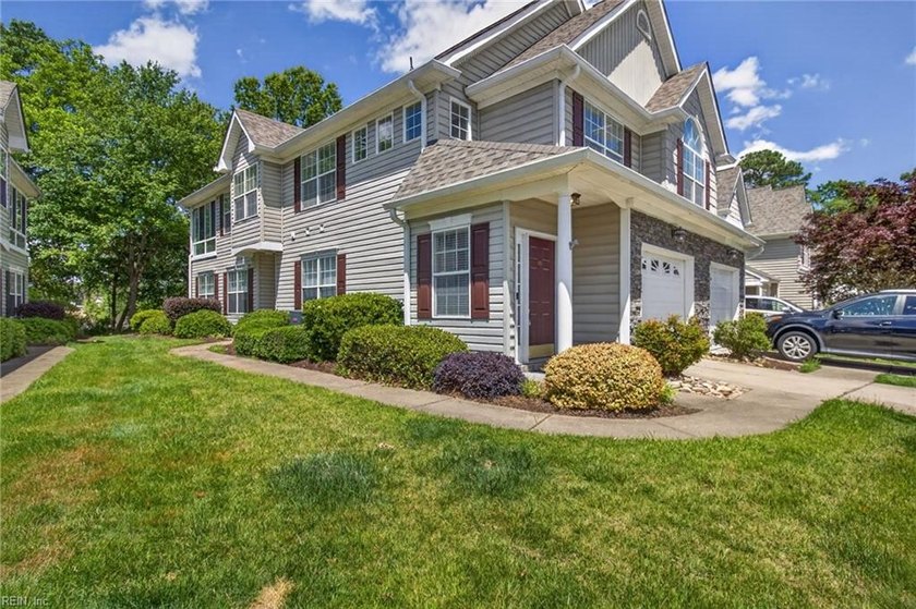 Welcome home to Churchland! Come see this bright and inviting 2 - Beach Condo for sale in Portsmouth, Virginia on Beachhouse.com