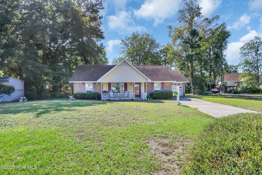 Beautiful NO HOA 3 bedroom, 2 bathroom Ranch style home with - Beach Home for sale in Sunset Beach, North Carolina on Beachhouse.com