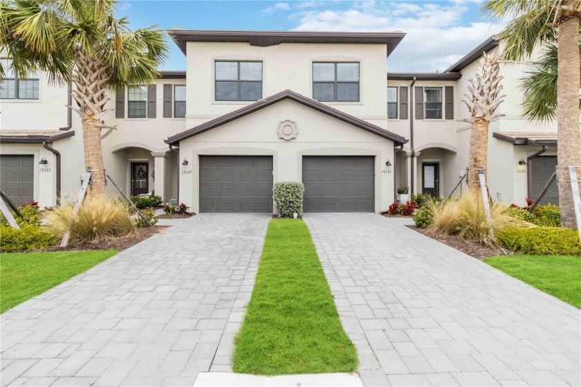 Welcome to your slice of paradise! This beautifully maintained - Beach Townhome/Townhouse for sale in Bradenton, Florida on Beachhouse.com