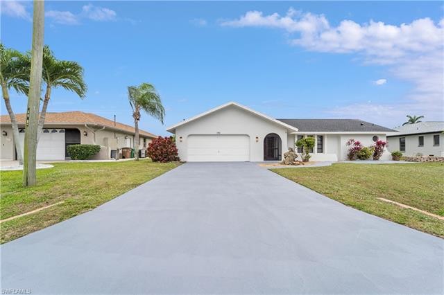 Welcome to waterfront paradise! This stunning four-bedroom - Beach Home for sale in Cape Coral, Florida on Beachhouse.com