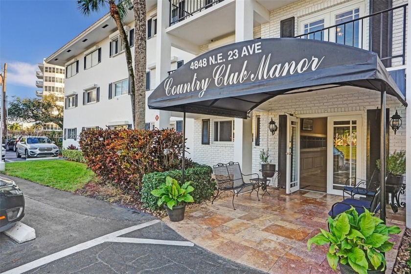 Amazing condo in the heart of Fort Lauderdale! Located just 1 - Beach Condo for sale in Fort Lauderdale, Florida on Beachhouse.com