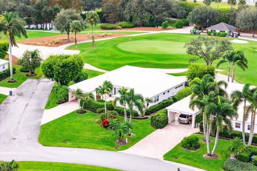 Stunning fairway & green views from this villa plus no neighbors - Beach Home for sale in Boynton Beach, Florida on Beachhouse.com