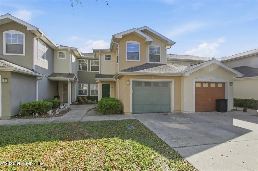 Welcome home to this beautifully renovated townhome-style condo - Beach Condo for sale in Jacksonville, Florida on Beachhouse.com