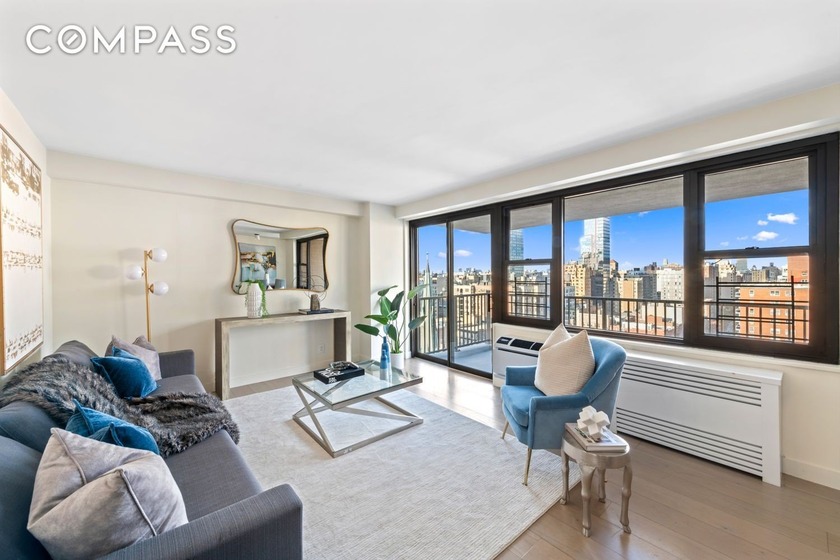 Unbelievable Value on the UWS! Beautifully reimagined with new - Beach Condo for sale in New York, New York on Beachhouse.com