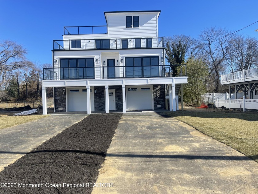 Stunning New WATER VIEW Construction in FABULOUS Middletown - Beach Home for sale in Leonardo, New Jersey on Beachhouse.com