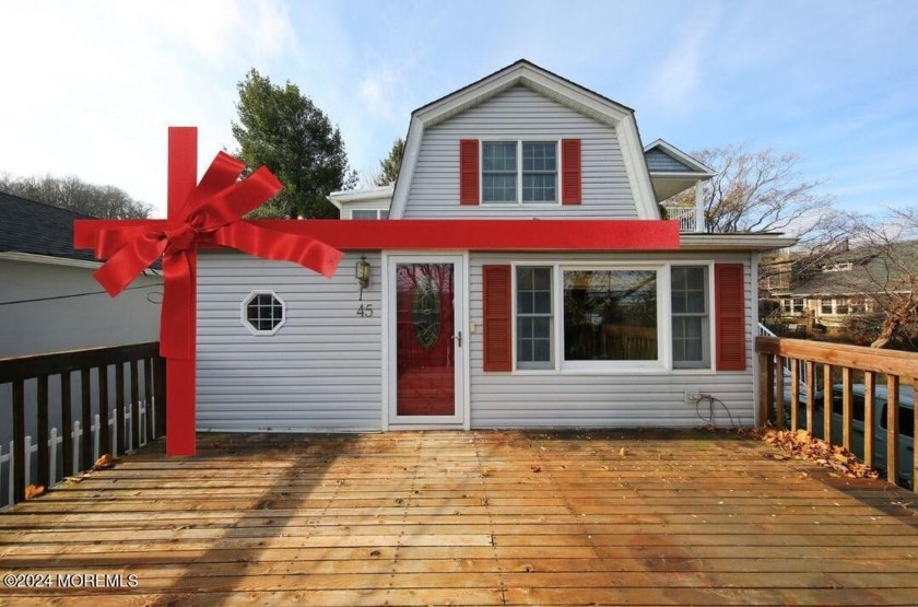 Nestled right in between Hartshorne Woods  and Sandy Hook - Beach Home for sale in Highlands, New Jersey on Beachhouse.com