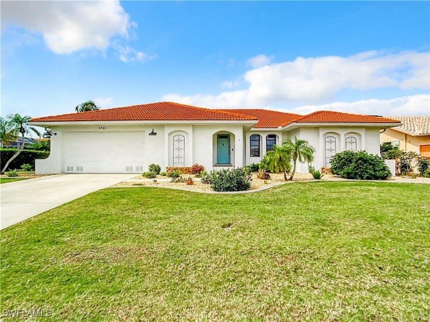 WATERFRONT pool home located in desirable deed restricted BURNT - Beach Home for sale in Punta Gorda, Florida on Beachhouse.com