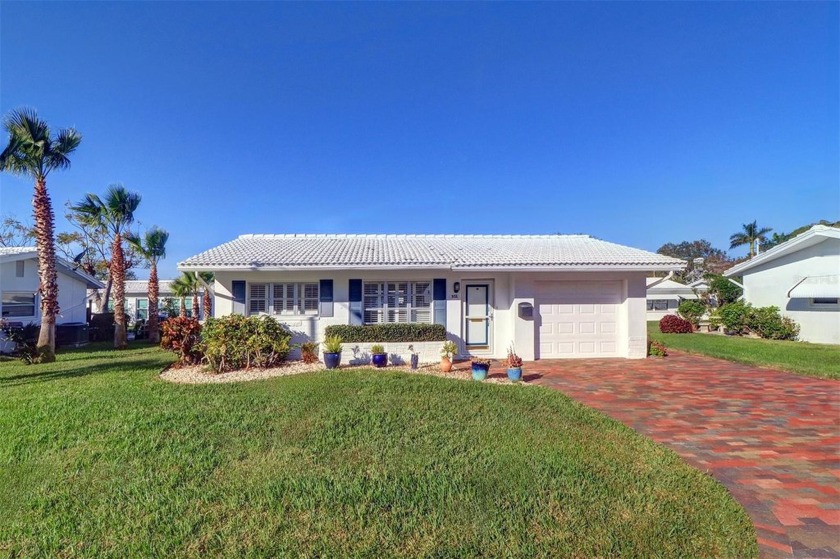 TAMARAC BY THE GULF is a 55+ community located in a - Beach Home for sale in Seminole, Florida on Beachhouse.com