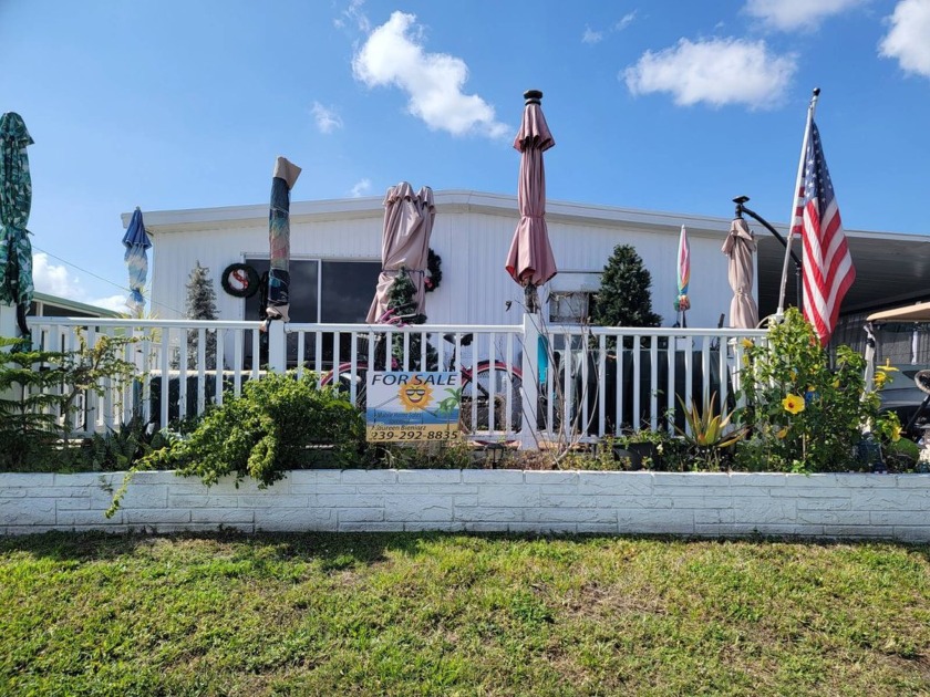 For Sale!!! Also have 2 cars and golf cart for sale with home! - Beach Home for sale in North Fort Myers, Florida on Beachhouse.com