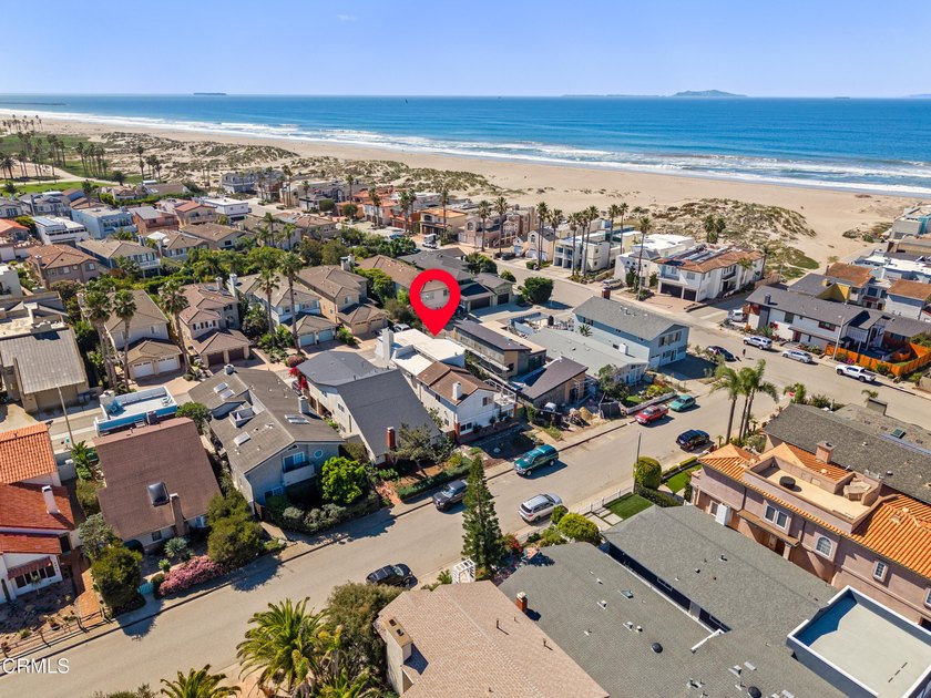 Welcome to Mandalay Shores, a beautifully remodeled coastal home - Beach Home for sale in Oxnard, California on Beachhouse.com