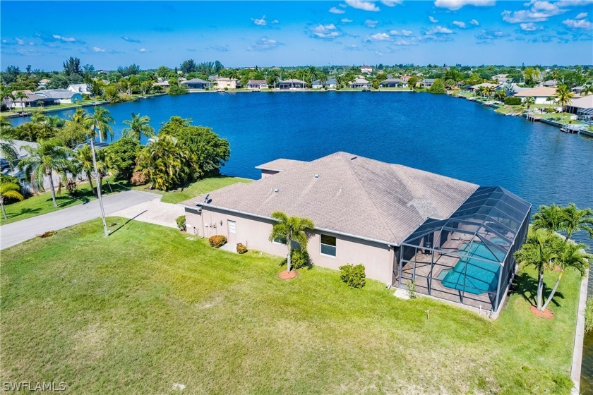 Amazing Lakefront Pool Home on Oversized Lot with and impeccable - Beach Home for sale in Cape Coral, Florida on Beachhouse.com