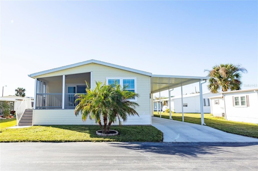 Welcome to this light and bright 2020, Jacobsen built - Beach Home for sale in Venice, Florida on Beachhouse.com