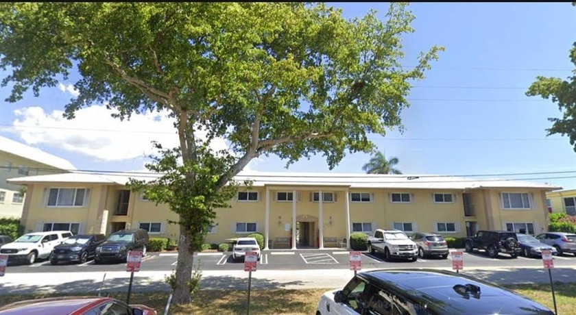 2 Bedroom, 2 Bath Waterfront Condo on with Optional Boat Dockage - Beach Condo for sale in Fort Lauderdale, Florida on Beachhouse.com