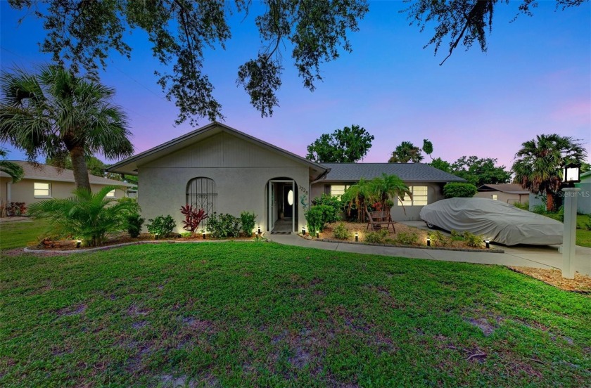 Welcome to your dream getaway! This stunner is a MUST SEE, and - Beach Home for sale in Venice, Florida on Beachhouse.com