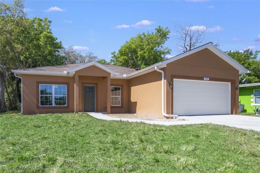 Nestled in the Heart of Daytona Beach. This 3 bedroom 2 full - Beach Home for sale in Daytona Beach, Florida on Beachhouse.com