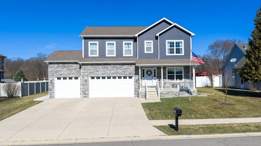Great Location with miles and miles of Prairie Duneland TRAILS - Beach Home for sale in Portage, Indiana on Beachhouse.com