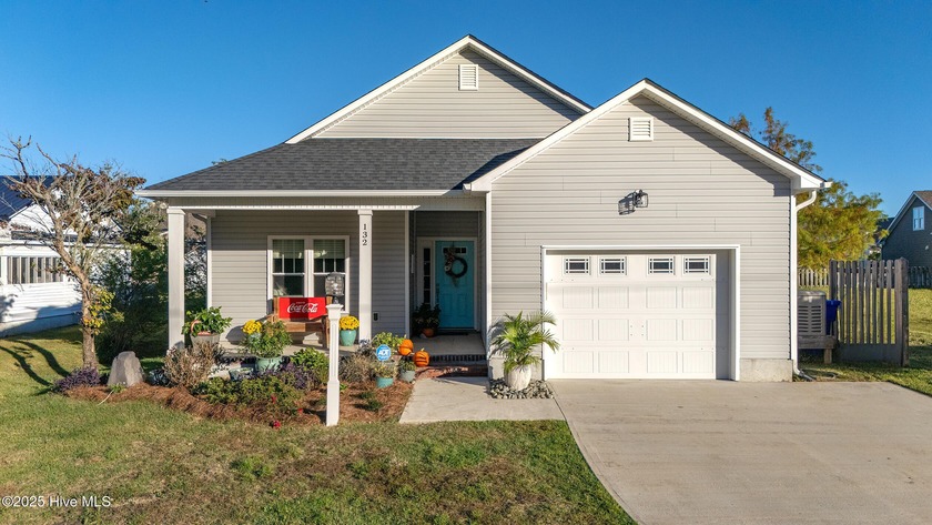 Don't miss this beautiful coastal home in the heart of Beaufort! - Beach Home for sale in Beaufort, North Carolina on Beachhouse.com