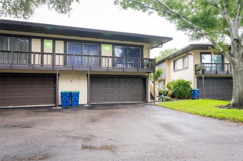 This 2-bedroom, 1-bathroom, 872-square-foot condominium is - Beach Condo for sale in Clearwater, Florida on Beachhouse.com