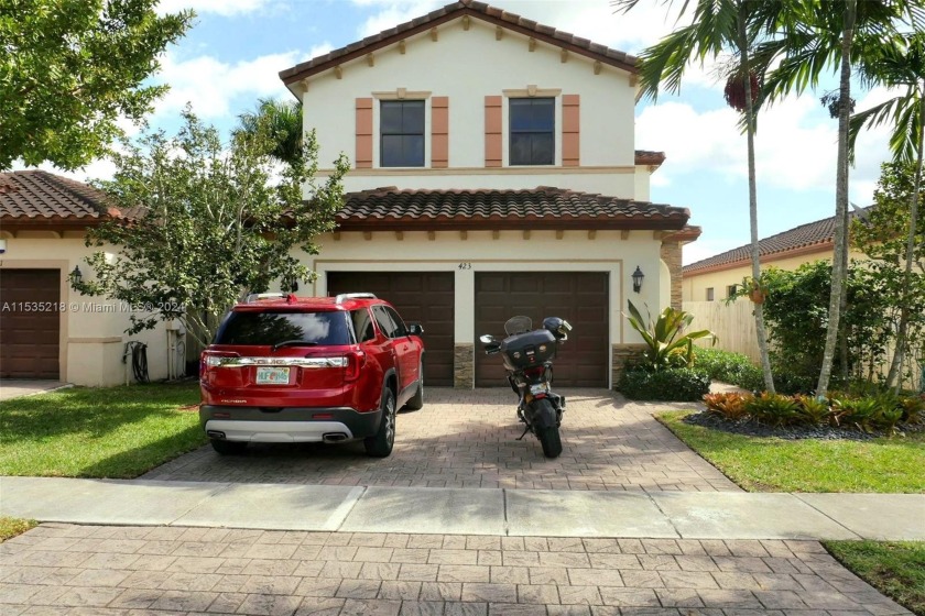 Walk into a true beautiful home located in a gated community - Beach Home for sale in Homestead, Florida on Beachhouse.com