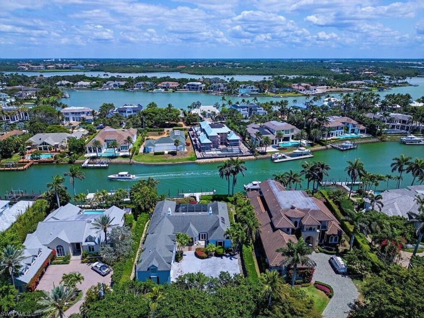 A Classic, Old Port Royal property. Located on quiet water, with - Beach Home for sale in Naples, Florida on Beachhouse.com