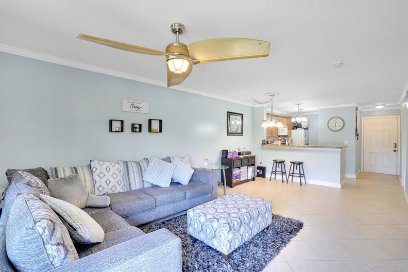 Welcome to this inviting first-floor condo in a gated community - Beach Condo for sale in West Palm Beach, Florida on Beachhouse.com