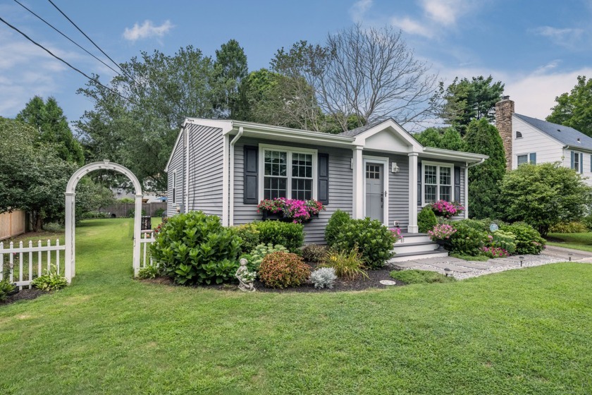 Rare opportunity to live in-town in this well-maintained - Beach Home for sale in Madison, Connecticut on Beachhouse.com