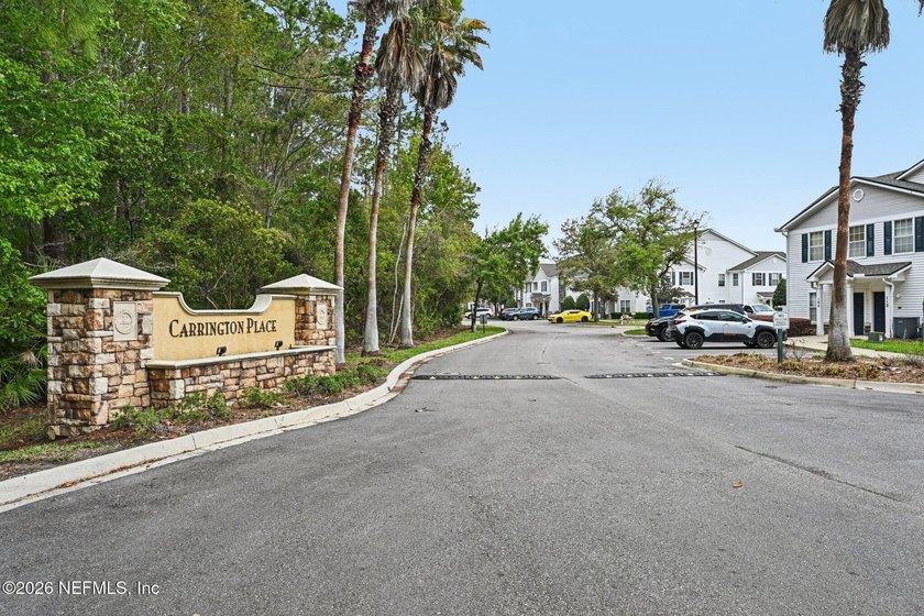 End-unit condo in Carrington Place at Fleming Island Plantation - Beach Condo for sale in Fleming Island, Florida on Beachhouse.com