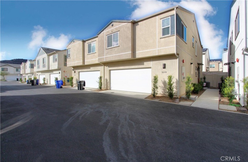 Welcome home to this fabulous town home located in the Zutano - Beach Condo for sale in Fallbrook, California on Beachhouse.com