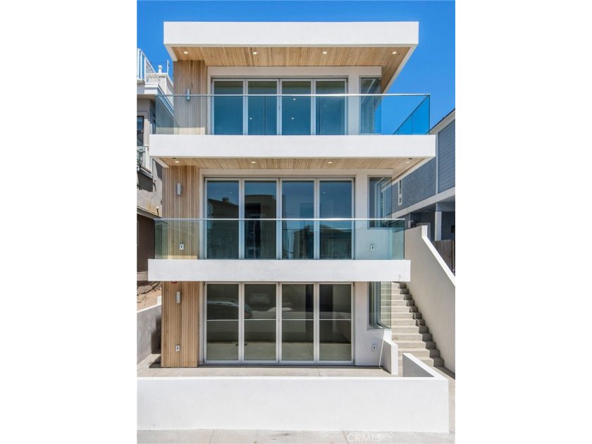 Welcome to 300 Manhattan Avenue. A Stunning New Construction in - Beach Home for sale in Hermosa Beach, California on Beachhouse.com