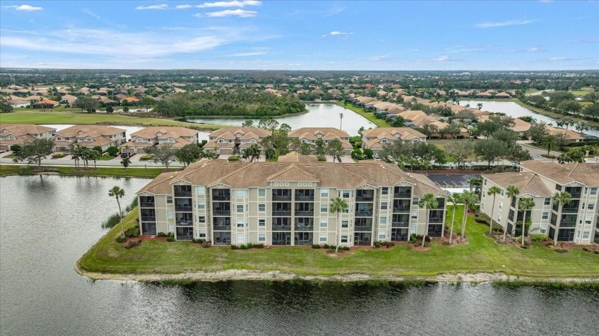 **FULL GOLF PACKAGE COMES WITH THIS UNIT**PANAROMIC WRAP AROUND - Beach Condo for sale in Bradenton, Florida on Beachhouse.com