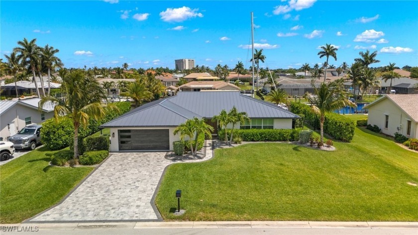 Perfection in Prestigious Town and River!

This beautifully - Beach Home for sale in Fort Myers, Florida on Beachhouse.com