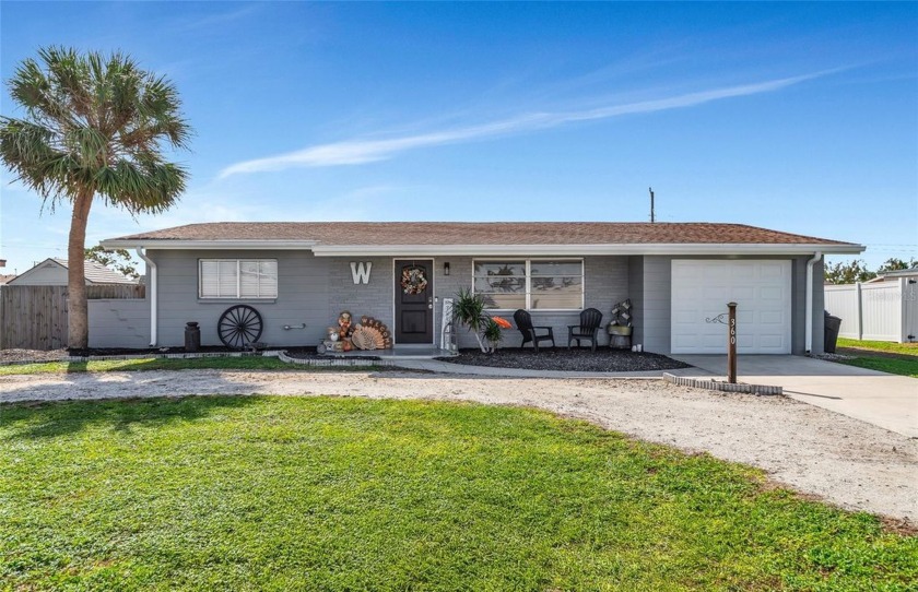 Beautifully updated single-family home in the heart of Venice - Beach Home for sale in Venice, Florida on Beachhouse.com