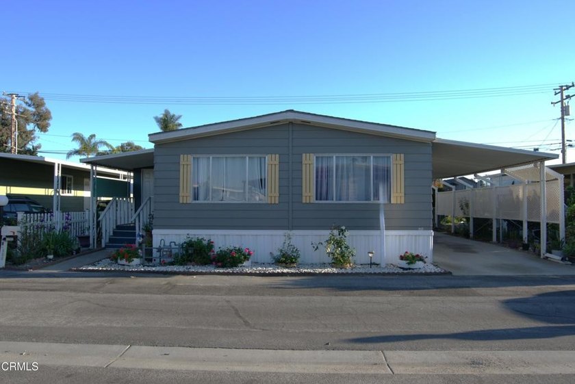 Welcome to this well-maintained and affordably priced mobile - Beach Home for sale in Oxnard, California on Beachhouse.com