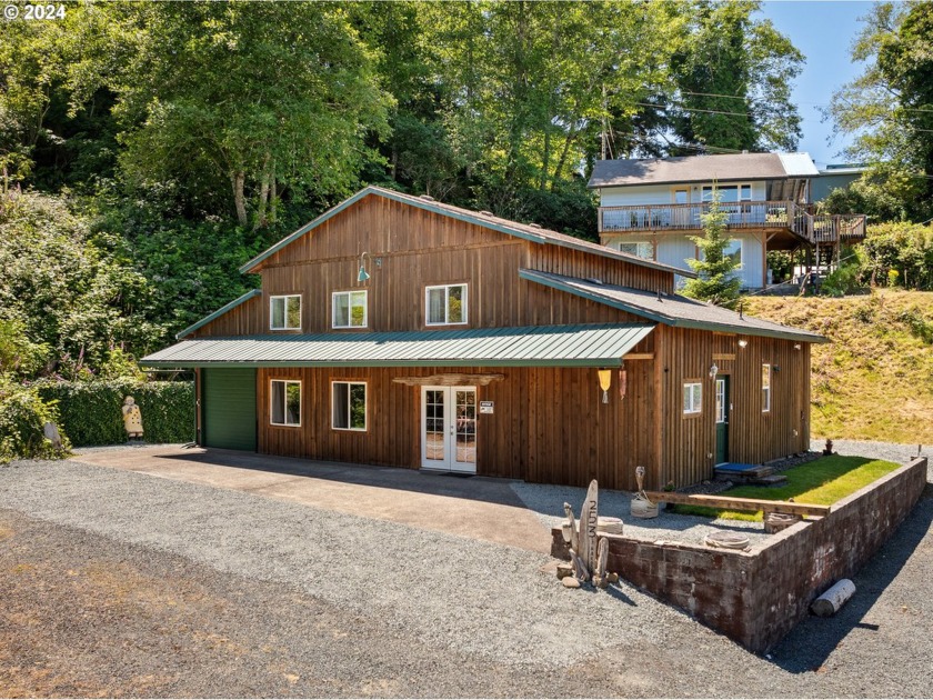 Welcome to your dream beach compound! This converted - Beach Home for sale in Rockaway Beach, Oregon on Beachhouse.com