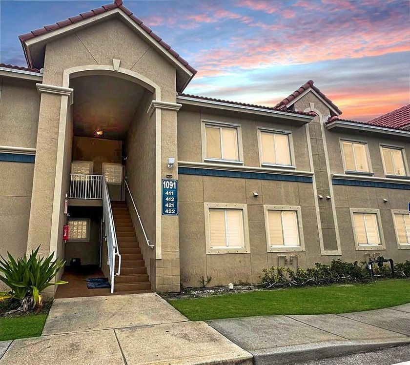 Discover your new home in the heart of West Palm Beach! This - Beach Condo for sale in West Palm Beach, Florida on Beachhouse.com