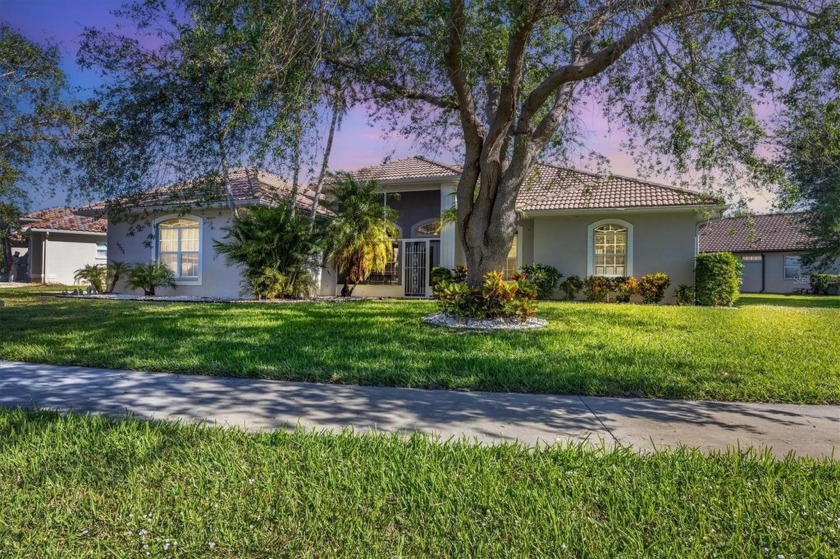 RARE! OVERSIZED LOT 14,487 sq. ft.! GATED COMMUNITY! LOW HOA - Beach Home for sale in Venice, Florida on Beachhouse.com