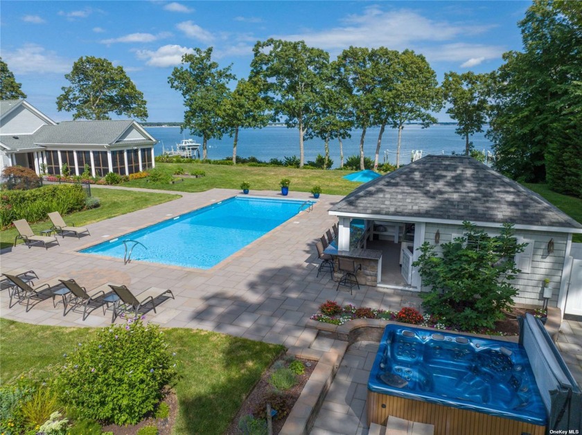Paradise Point Road is one of the most prestigious addresses on - Beach Home for sale in Southold, New York on Beachhouse.com