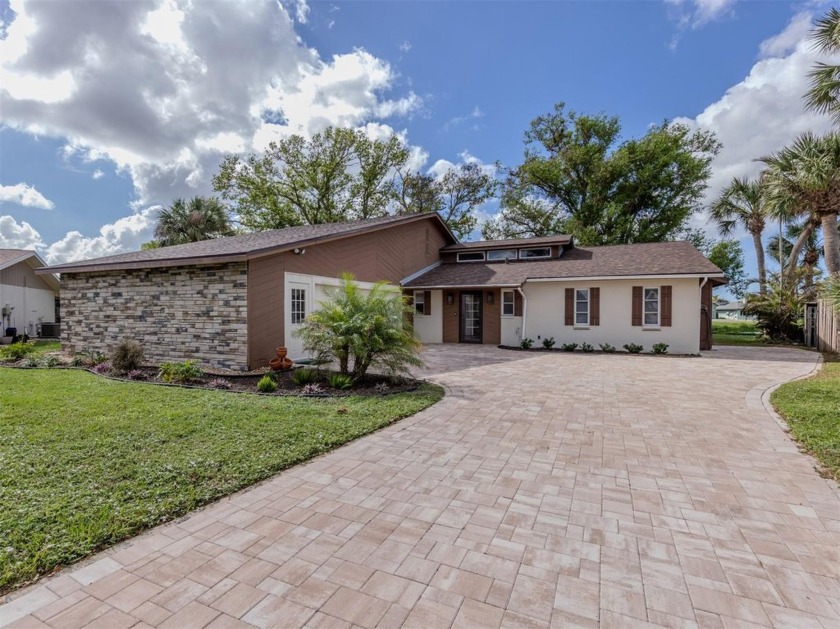 This beautiful home is located in one of the most popular - Beach Home for sale in Venice, Florida on Beachhouse.com