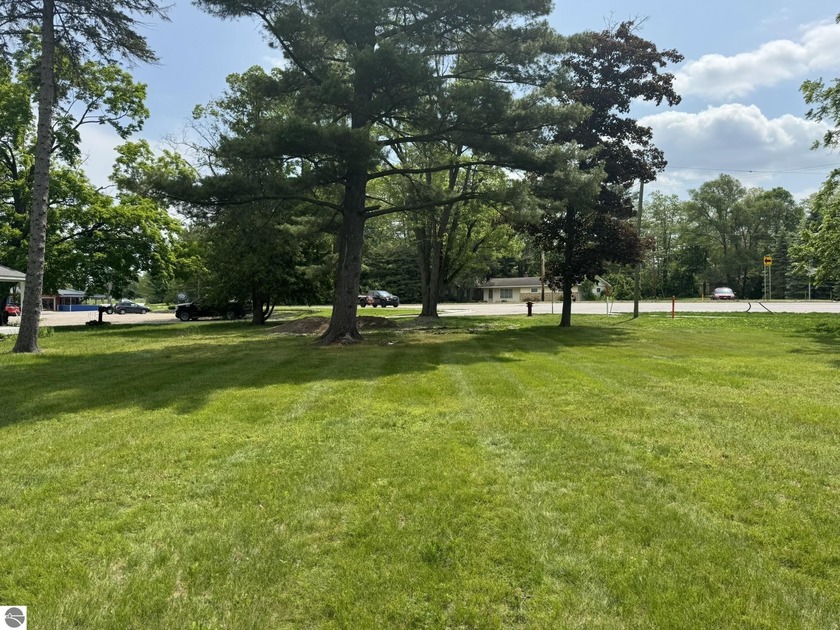 Hurry up to grab the last available vacant lots on charming Ames - Beach Lot for sale in Elk Rapids, Michigan on Beachhouse.com